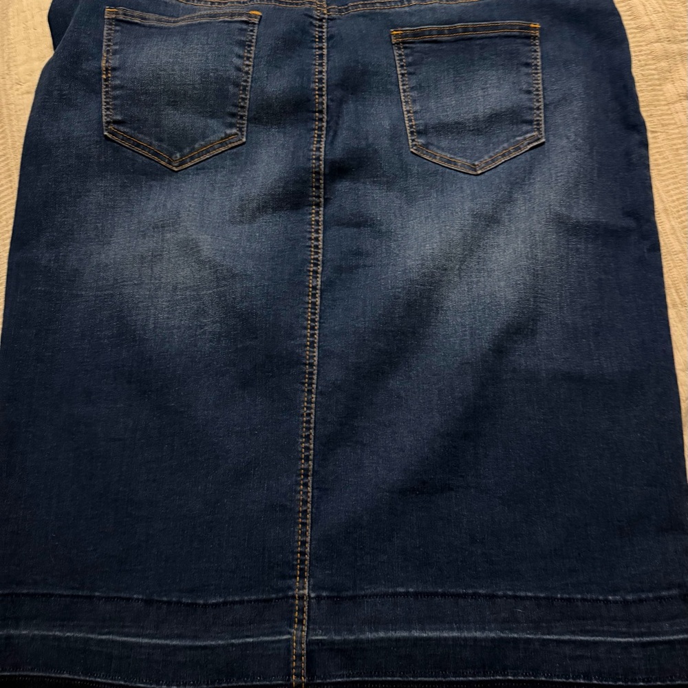 BE-GIRL Denim skirt in Classic Blue (2XL) - Picture 2 of 3